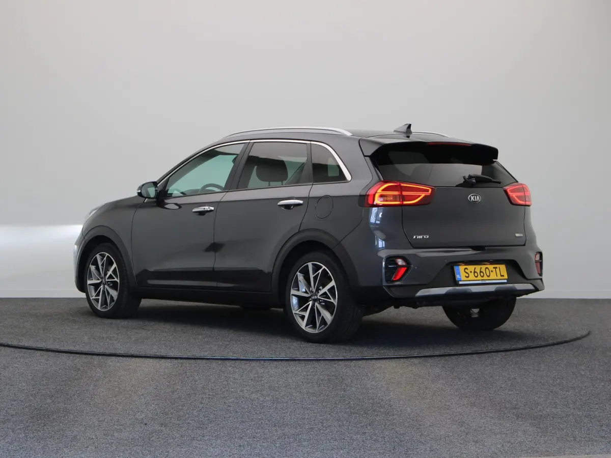 1.6 GDi Hybrid ExecutiveLine | Lederen Bekleding | Stoelverwarming | All Season Banden |