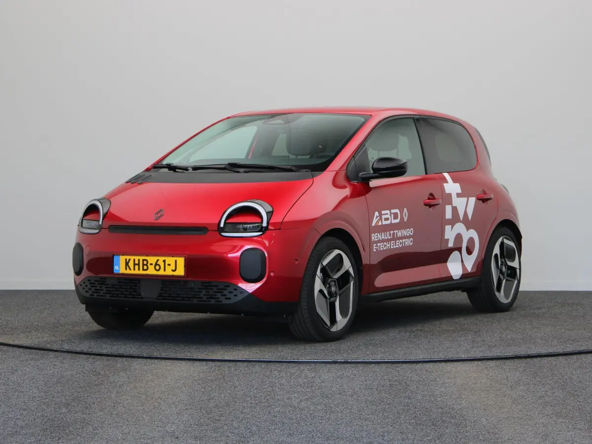urban range techno 27.5 kWh | Stoelverwarming | Adaptive Cruise Control | Achteruitrijcamera | Climate Control |