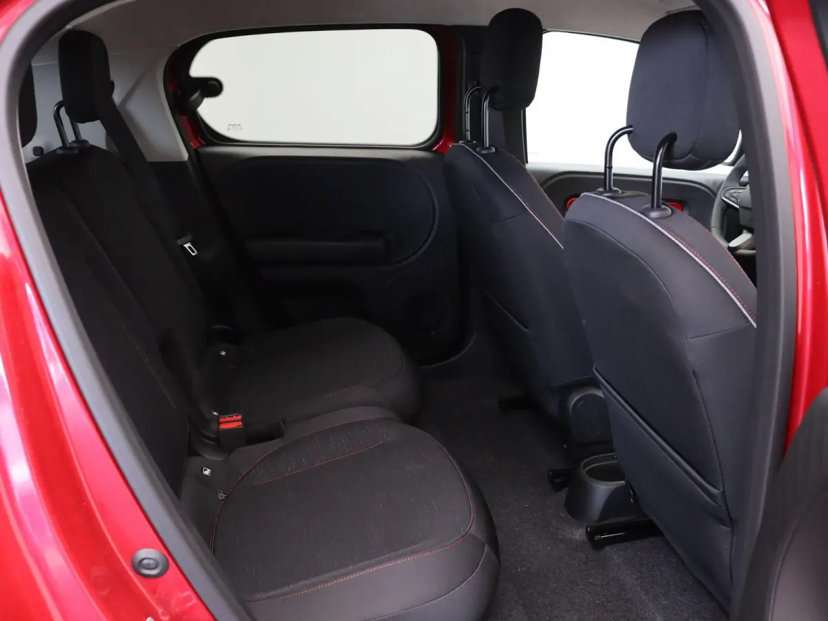 urban range techno 27.5 kWh | Stoelverwarming | Adaptive Cruise Control | Achteruitrijcamera | Climate Control |