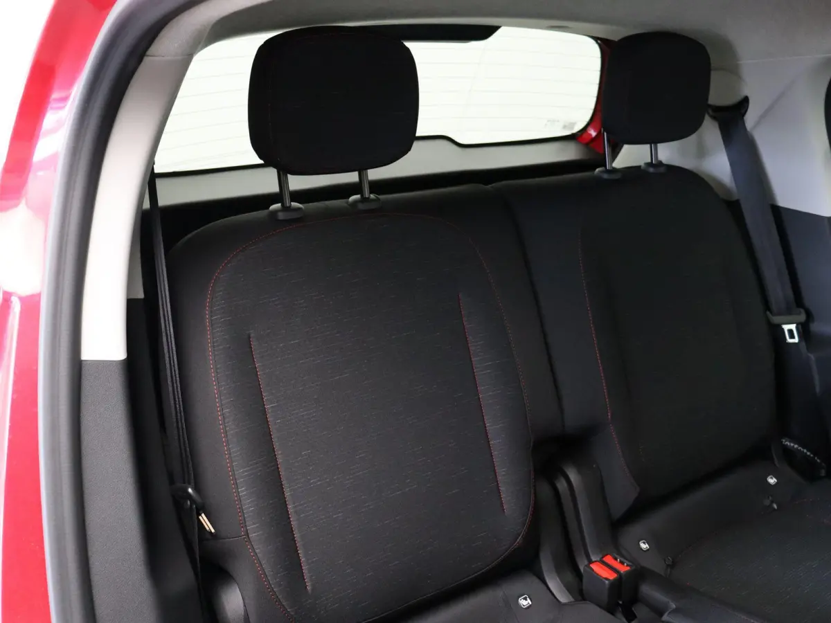 urban range techno 27.5 kWh | Stoelverwarming | Adaptive Cruise Control | Achteruitrijcamera | Climate Control |