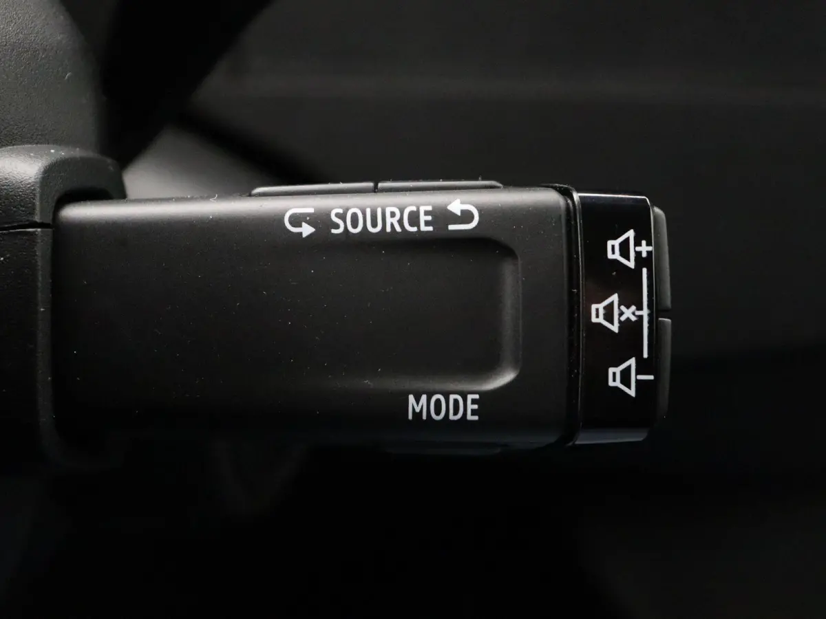 urban range techno 27.5 kWh | Stoelverwarming | Adaptive Cruise Control | Achteruitrijcamera | Climate Control |