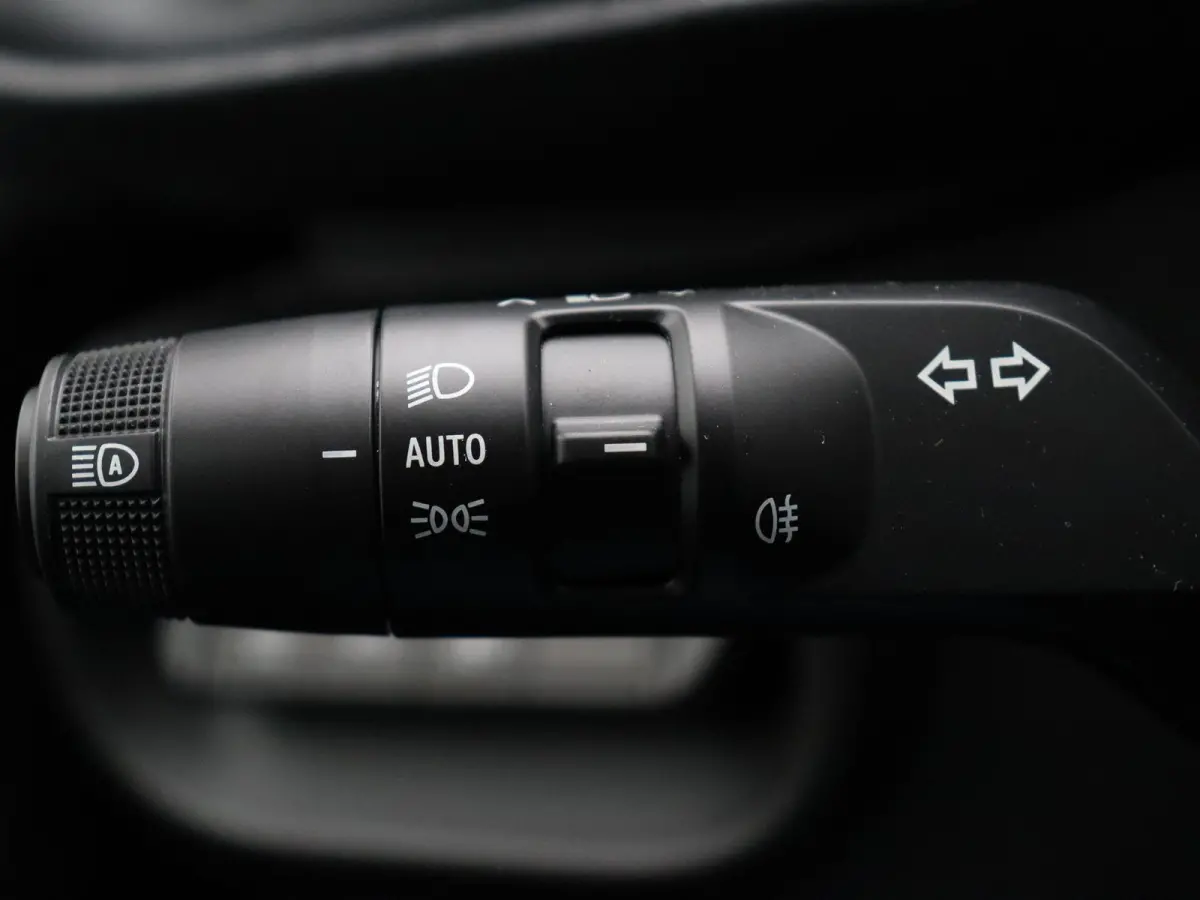 urban range techno 27.5 kWh | Stoelverwarming | Adaptive Cruise Control | Achteruitrijcamera | Climate Control |
