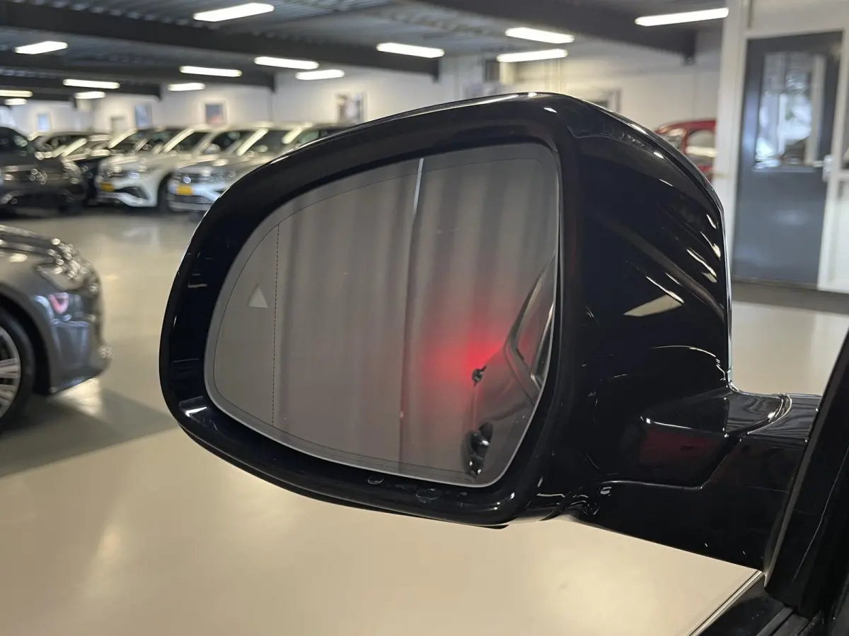 xDrive30e High Executive X Line 19"/SOH 89%/Panoramadak/Trekhaak/360 camera/Adaptieve cruise/Dodehoek/Stoel + stuurverwarming/Head-up