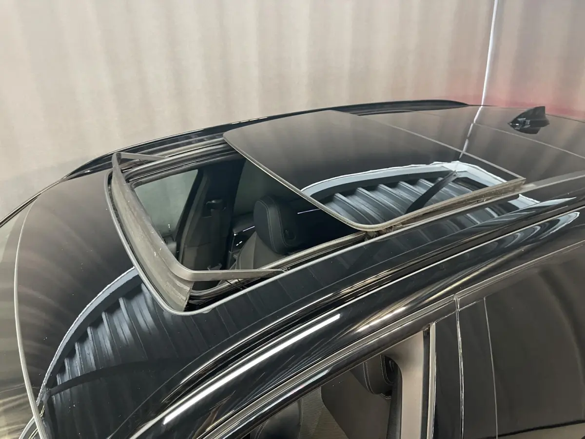 xDrive30e High Executive X Line 19"/SOH 89%/Panoramadak/Trekhaak/360 camera/Adaptieve cruise/Dodehoek/Stoel + stuurverwarming/Head-up
