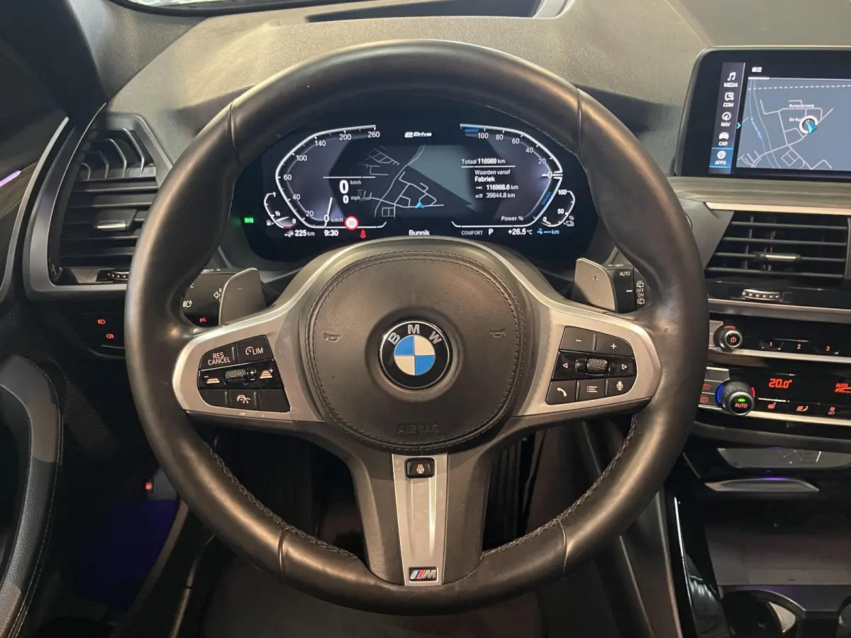 xDrive30e High Executive X Line 19"/SOH 89%/Panoramadak/Trekhaak/360 camera/Adaptieve cruise/Dodehoek/Stoel + stuurverwarming/Head-up