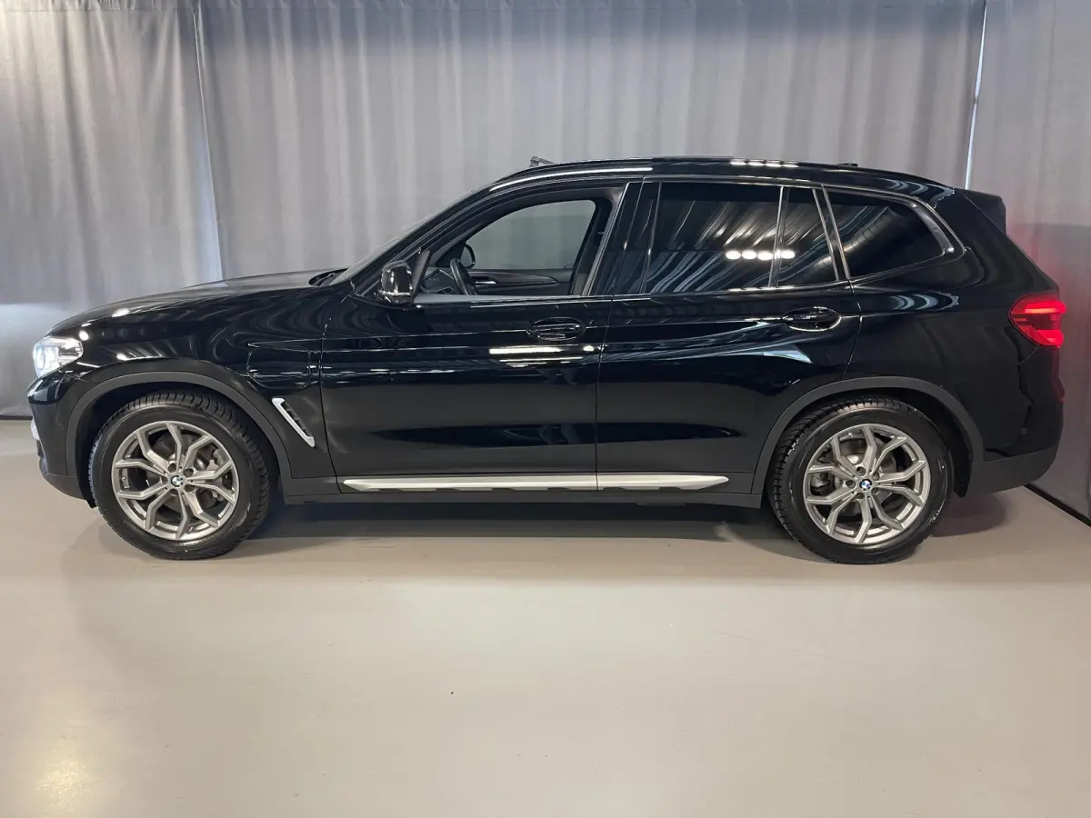 xDrive30e High Executive X Line 19"/SOH 89%/Panoramadak/Trekhaak/360 camera/Adaptieve cruise/Dodehoek/Stoel + stuurverwarming/Head-up