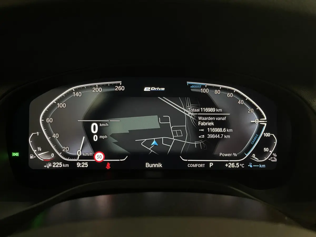 xDrive30e High Executive X Line 19"/SOH 89%/Panoramadak/Trekhaak/360 camera/Adaptieve cruise/Dodehoek/Stoel + stuurverwarming/Head-up