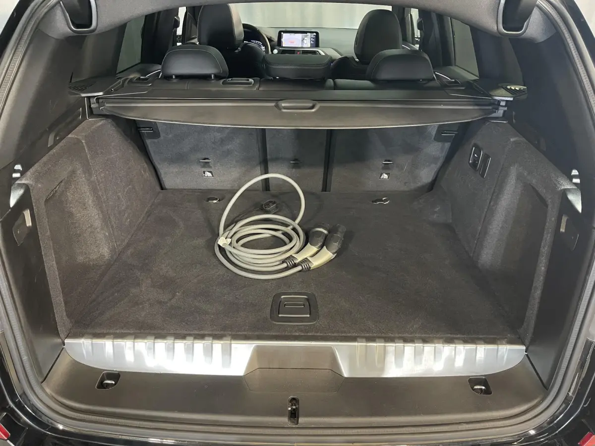 xDrive30e High Executive X Line 19"/SOH 89%/Panoramadak/Trekhaak/360 camera/Adaptieve cruise/Dodehoek/Stoel + stuurverwarming/Head-up