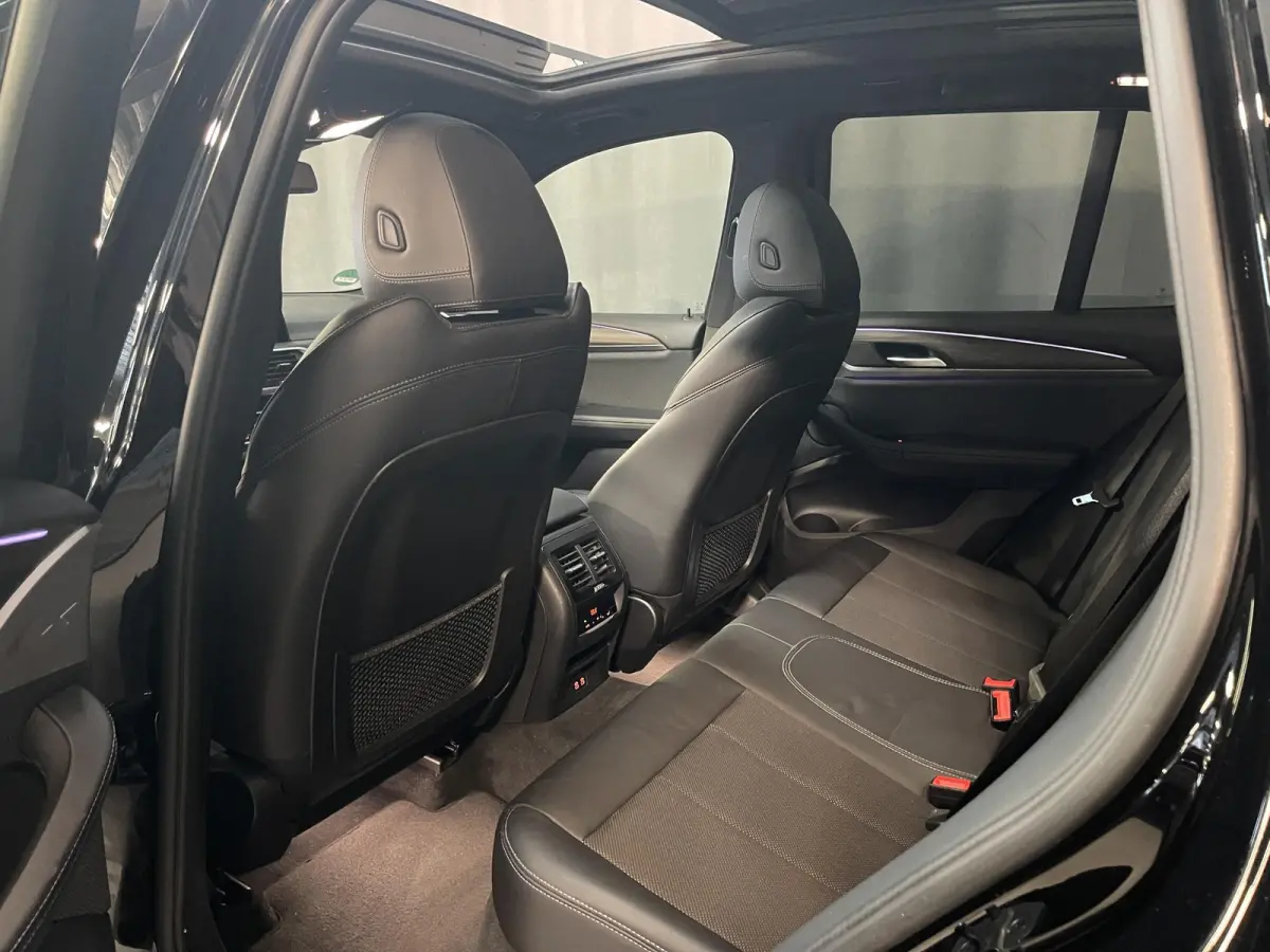 xDrive30e High Executive X Line 19"/SOH 89%/Panoramadak/Trekhaak/360 camera/Adaptieve cruise/Dodehoek/Stoel + stuurverwarming/Head-up