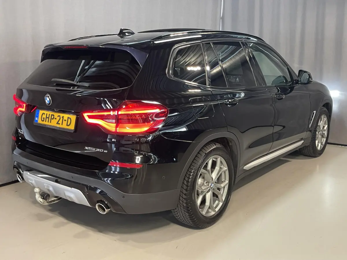xDrive30e High Executive X Line 19"/SOH 89%/Panoramadak/Trekhaak/360 camera/Adaptieve cruise/Dodehoek/Stoel + stuurverwarming/Head-up