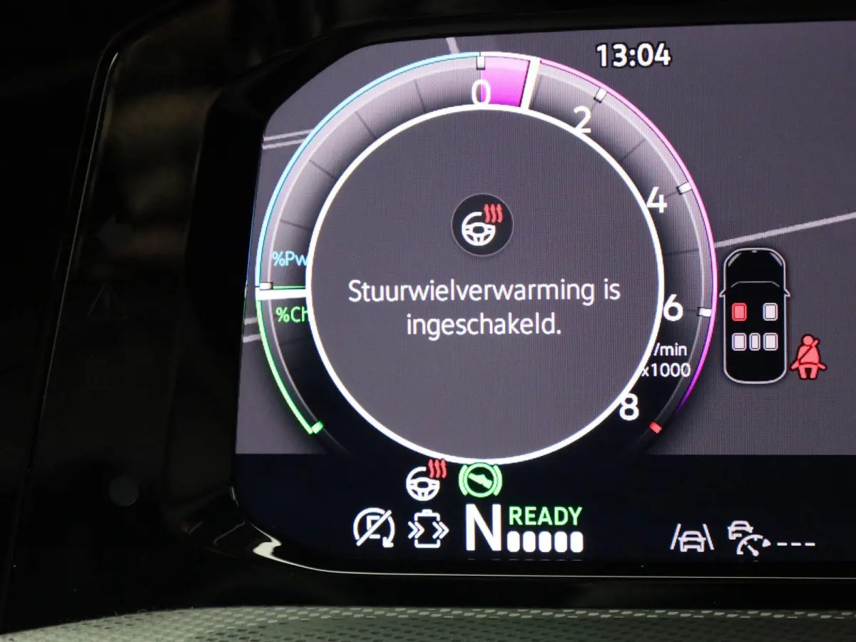 1.5 eHybrid Style Edition 204 PK| Origineel Nederlands | 1e Eigenaar | Navigatie | Stoelverwarming | Stuurwielverwarming | LED Matrix | Achteruitrijcamera