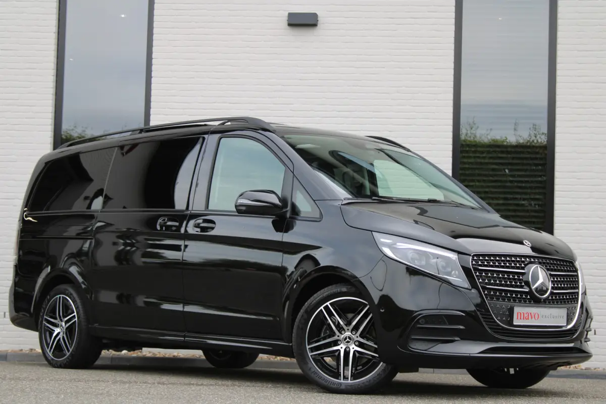 300d / DC / AMG / Panorama / bj 2025 / 2x Elec Schuifd / 360 Cam / Burmester / Vol Opties / NIEUWSTAAT
