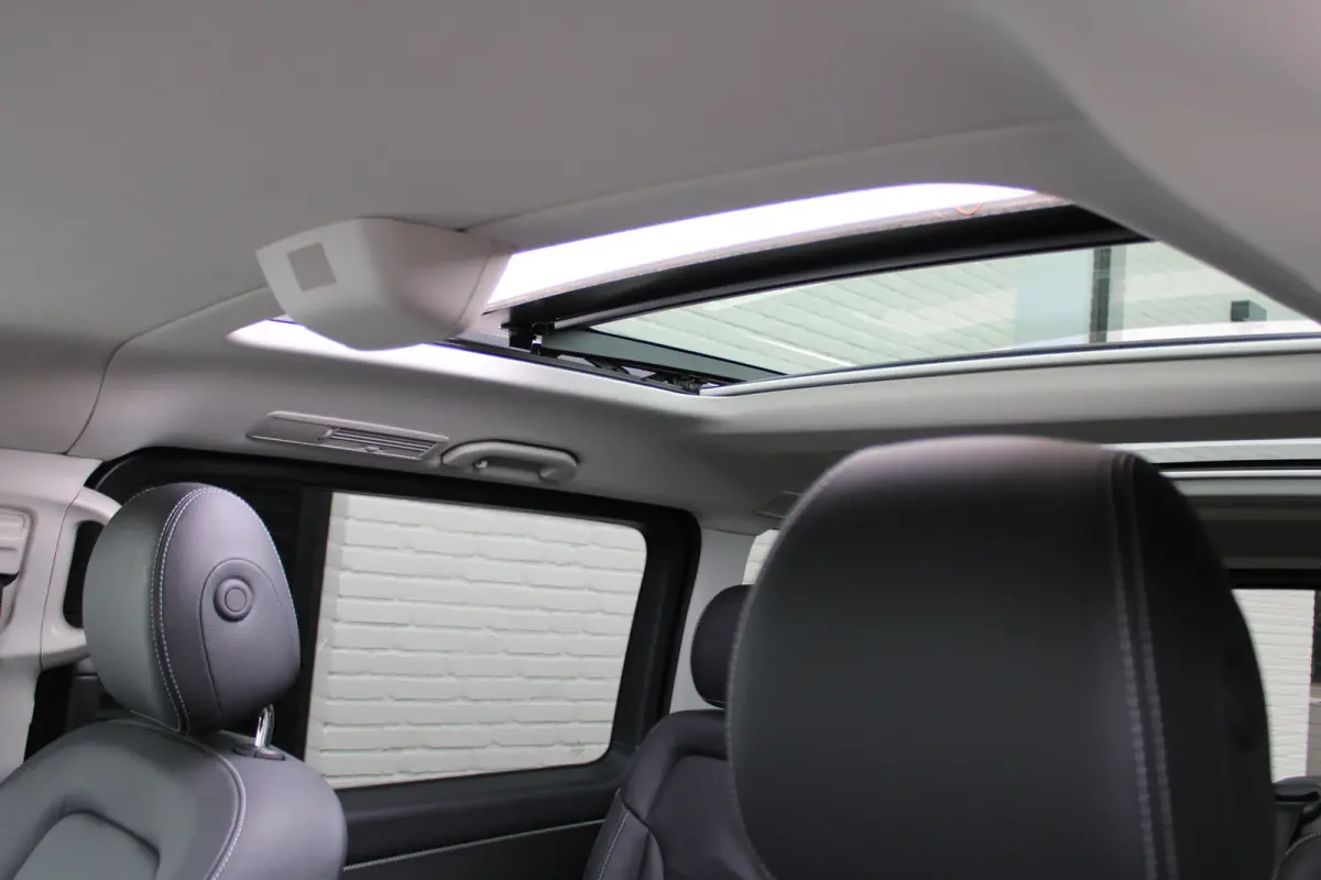 300d / DC / AMG / Panorama / bj 2025 / 2x Elec Schuifd / 360 Cam / Burmester / Vol Opties / NIEUWSTAAT