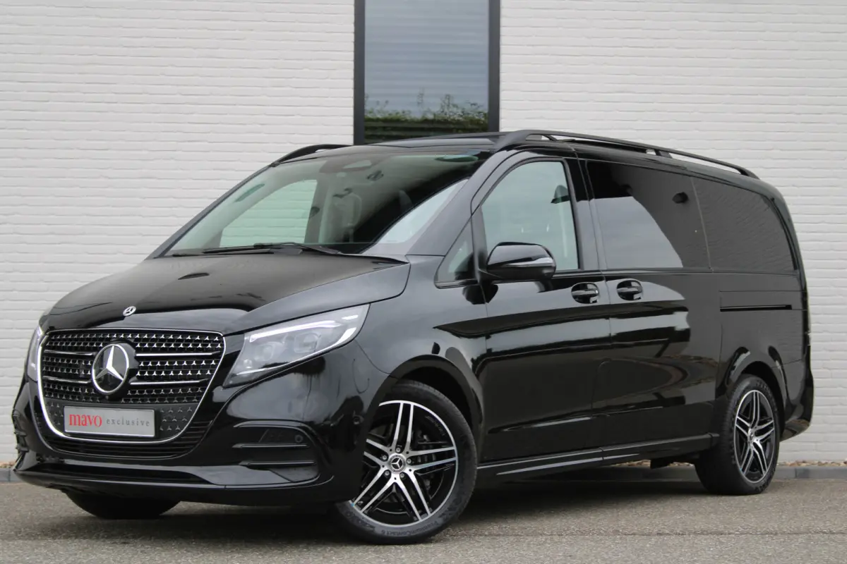 300d / DC / AMG / Panorama / bj 2025 / 2x Elec Schuifd / 360 Cam / Burmester / Vol Opties / NIEUWSTAAT