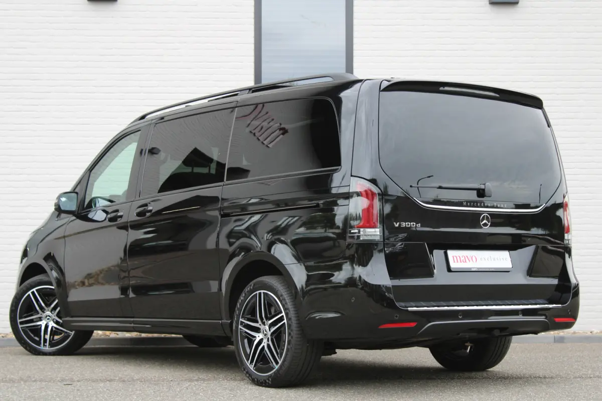 300d / DC / AMG / Panorama / bj 2025 / 2x Elec Schuifd / 360 Cam / Burmester / Vol Opties / NIEUWSTAAT