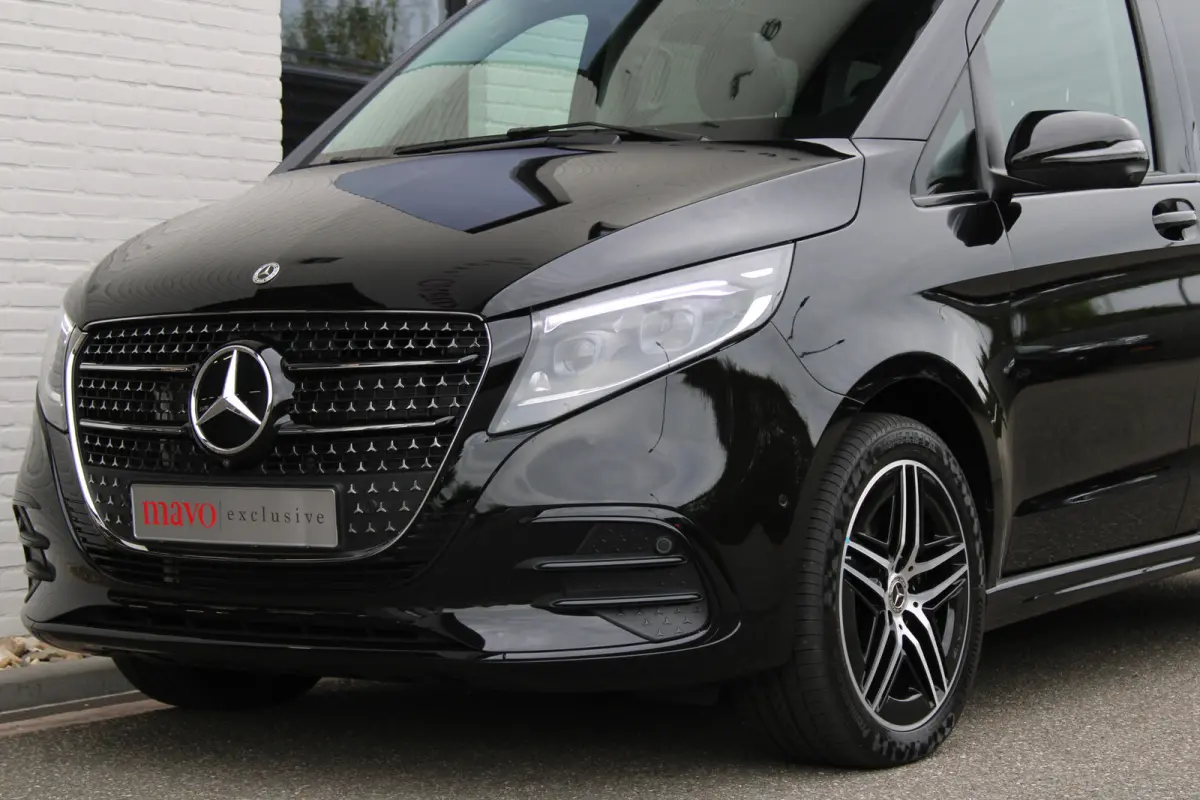 300d / DC / AMG / Panorama / bj 2025 / 2x Elec Schuifd / 360 Cam / Burmester / Vol Opties / NIEUWSTAAT