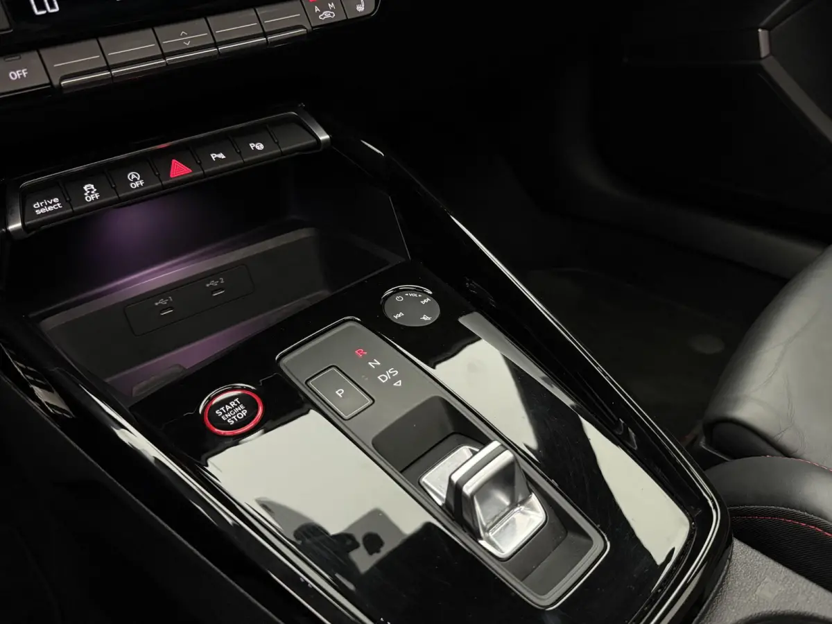 2.5TFSI RS 3 quattro Keramisch Headup Panorama Nardo Memory
