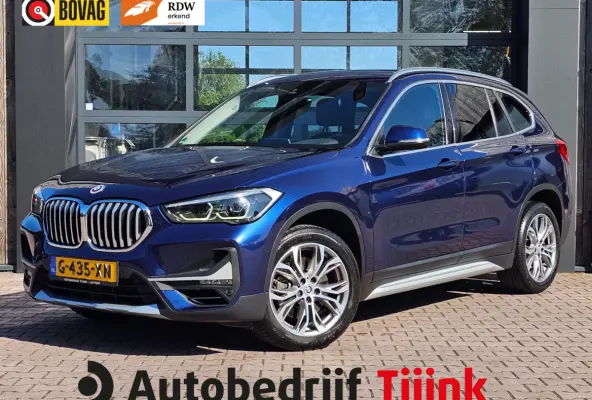 sDrive20i VDL Nedcar Edition | LED | Trekhaak | Leder | Stoelverwarming | Camera | Elek. achterklep |
