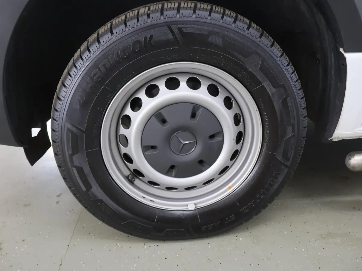 317 CDI | 170 PK | L2 H2 | RWD | 2800 KG. AHW | TREKHAAK | AIRCO | BLUETOOTH | SIDEBARS | 3-ZITS | CERTIFIED