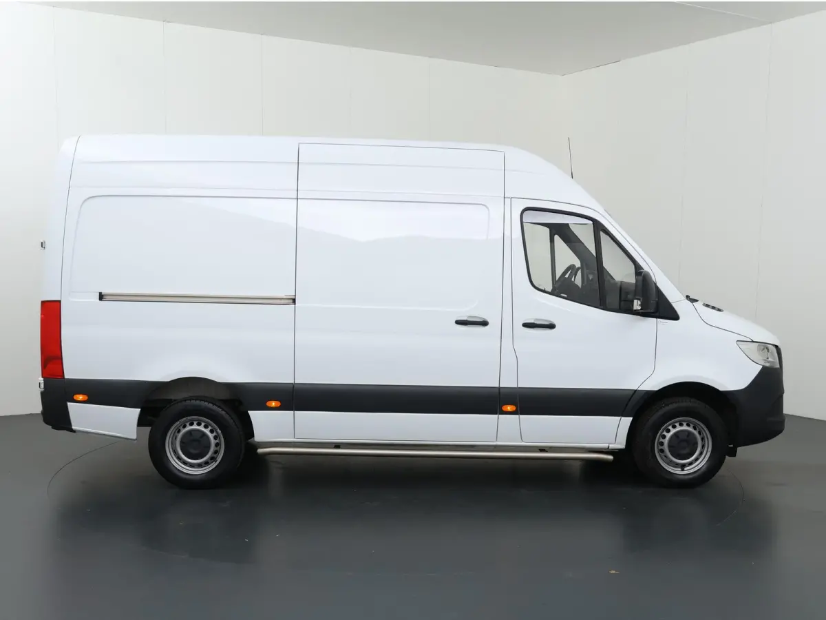 317 CDI | 170 PK | L2 H2 | RWD | 2800 KG. AHW | TREKHAAK | AIRCO | BLUETOOTH | SIDEBARS | 3-ZITS | CERTIFIED