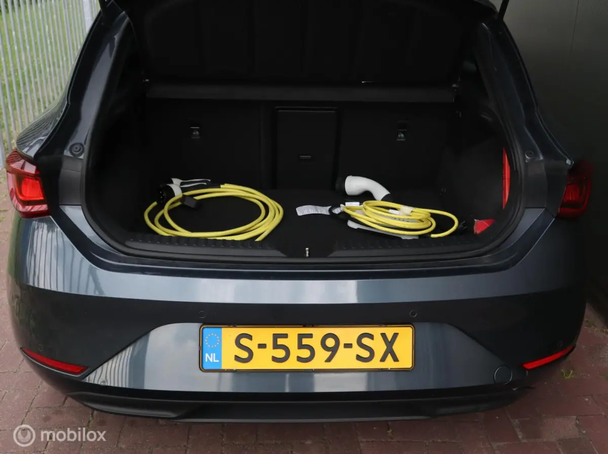 1.4 TSI 204PK eHybrid PHEV DSG/AUTOMAAT FR xCellence Navi|Digi Cockpit|Stoel&Stuurverw|17"LMV|Chroom|Navi|DonkerGlas|Carplay
