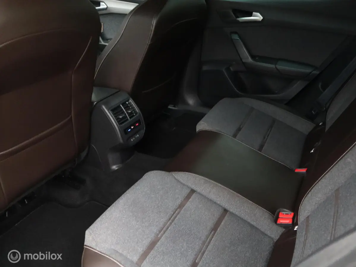 1.4 TSI 204PK eHybrid PHEV DSG/AUTOMAAT FR xCellence Navi|Digi Cockpit|Stoel&Stuurverw|17"LMV|Chroom|Navi|DonkerGlas|Carplay