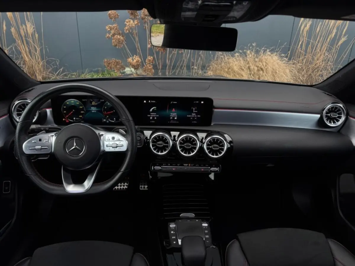 180 AMG Night Edition | AMG | Pano | Ambilight | Memory
