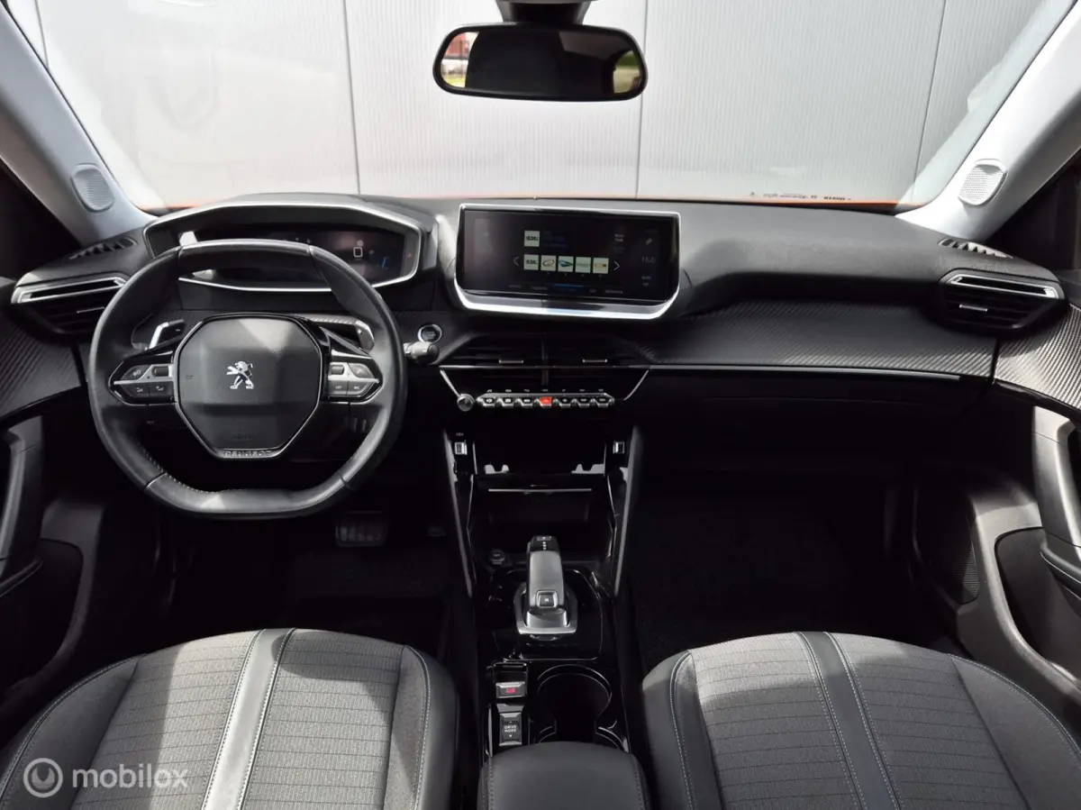 1.2 PURETECH ALLURE AUTOMAAT/CAMERA/FULL LED/KEYLESS/HALF-LEDER/I-COCKPIT
