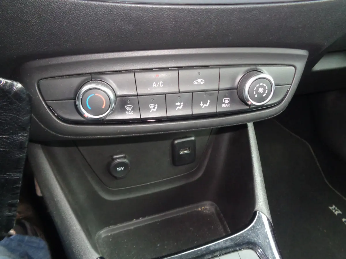 1.2 Turbo Online Edition airco, cruise controle, android/carplay