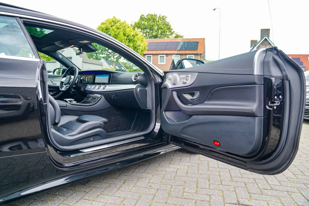 200 Premium Plus | 360 Camera | Elektrische verstelbare voorstoelen | Burmester | Memory