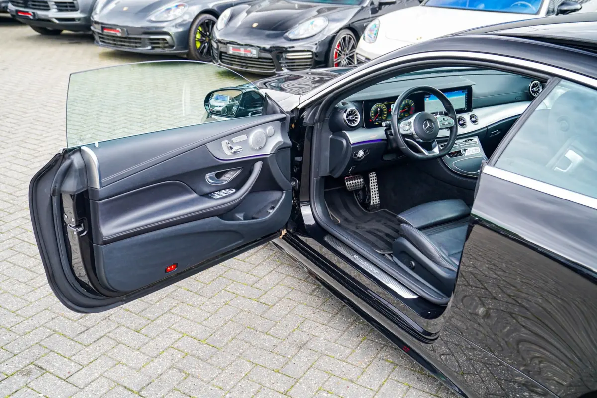 200 Premium Plus | 360 Camera | Elektrische verstelbare voorstoelen | Burmester | Memory