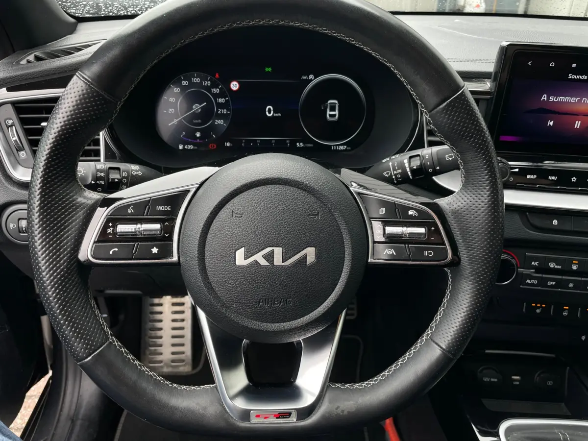 1.5 T-GDI GT-Line 1E EIG ORG NL DEALEROND|CAMERA|VIRTUAL.COCKPIT|STOEL+STUURVRM|BLINSDPOT|LANE.ASSIST|CRUISE.CONTROL|
