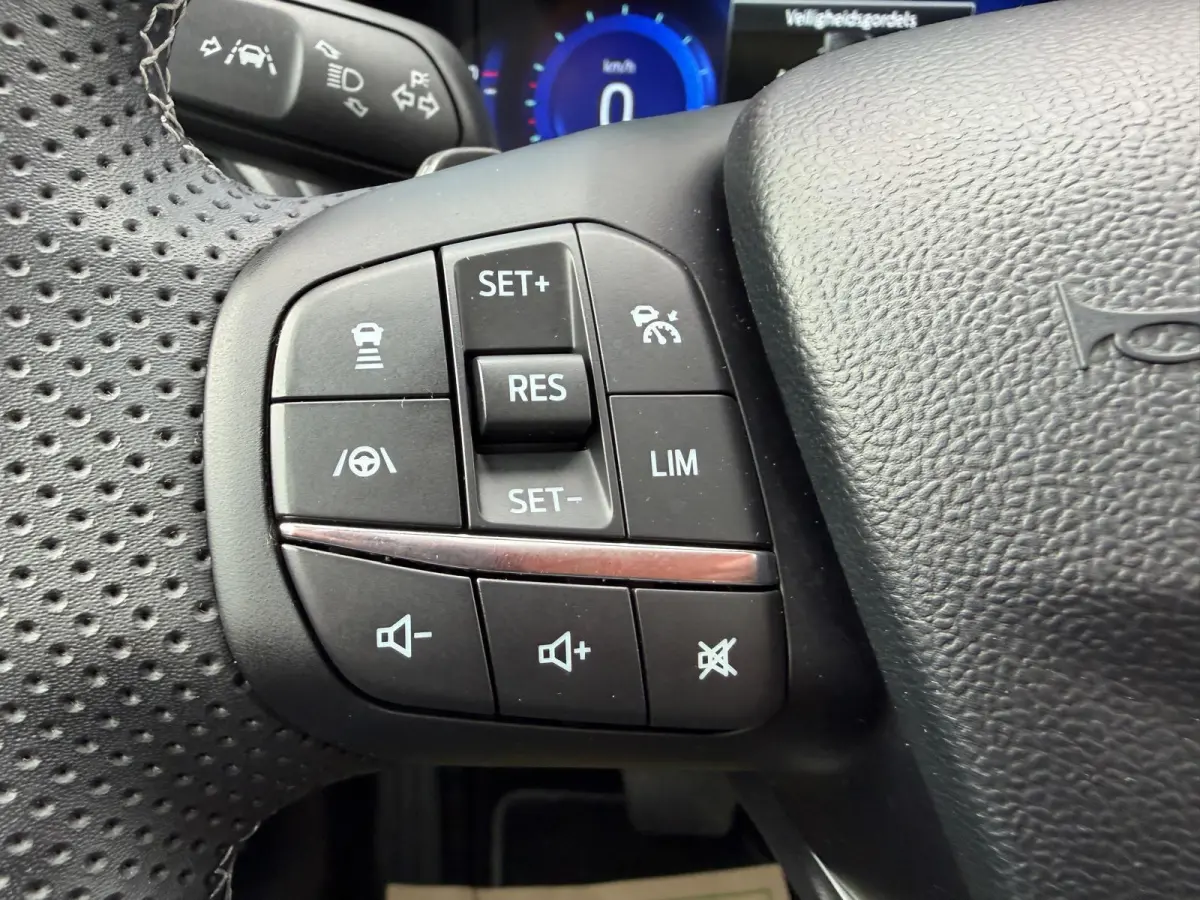 1.0 EcoBoost ST-Line Vignale Vol | Panorama | Camera | Parksens | B&O | Keyless |
