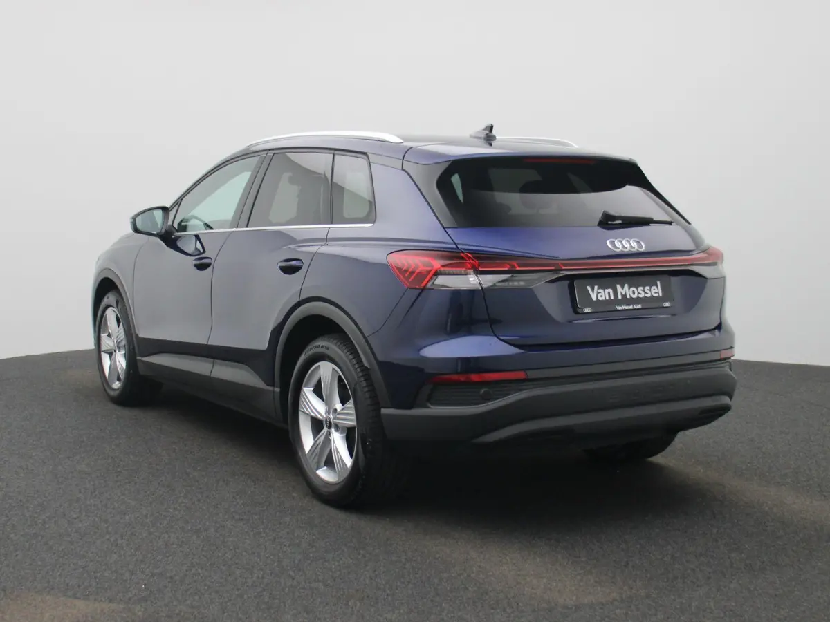 40 Edition 63 kWh l Climate control l Navigatie l Parkeersensoren l Privacy glas l Stoelverwarming l LED-koplampen l Audi sound system l Audi virtual cockpit l Lichtmetalen wielen