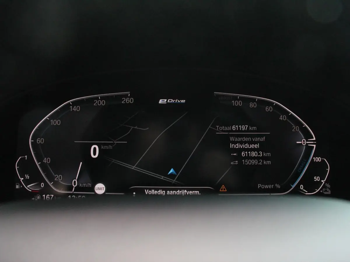 xDrive30e Plug in Hybride Advantage Automaat Navigatie Climate Control Adaptieve Cruise Control Head up display Led Dab Parkeer sensoren V+A Stoelverwarming Camera