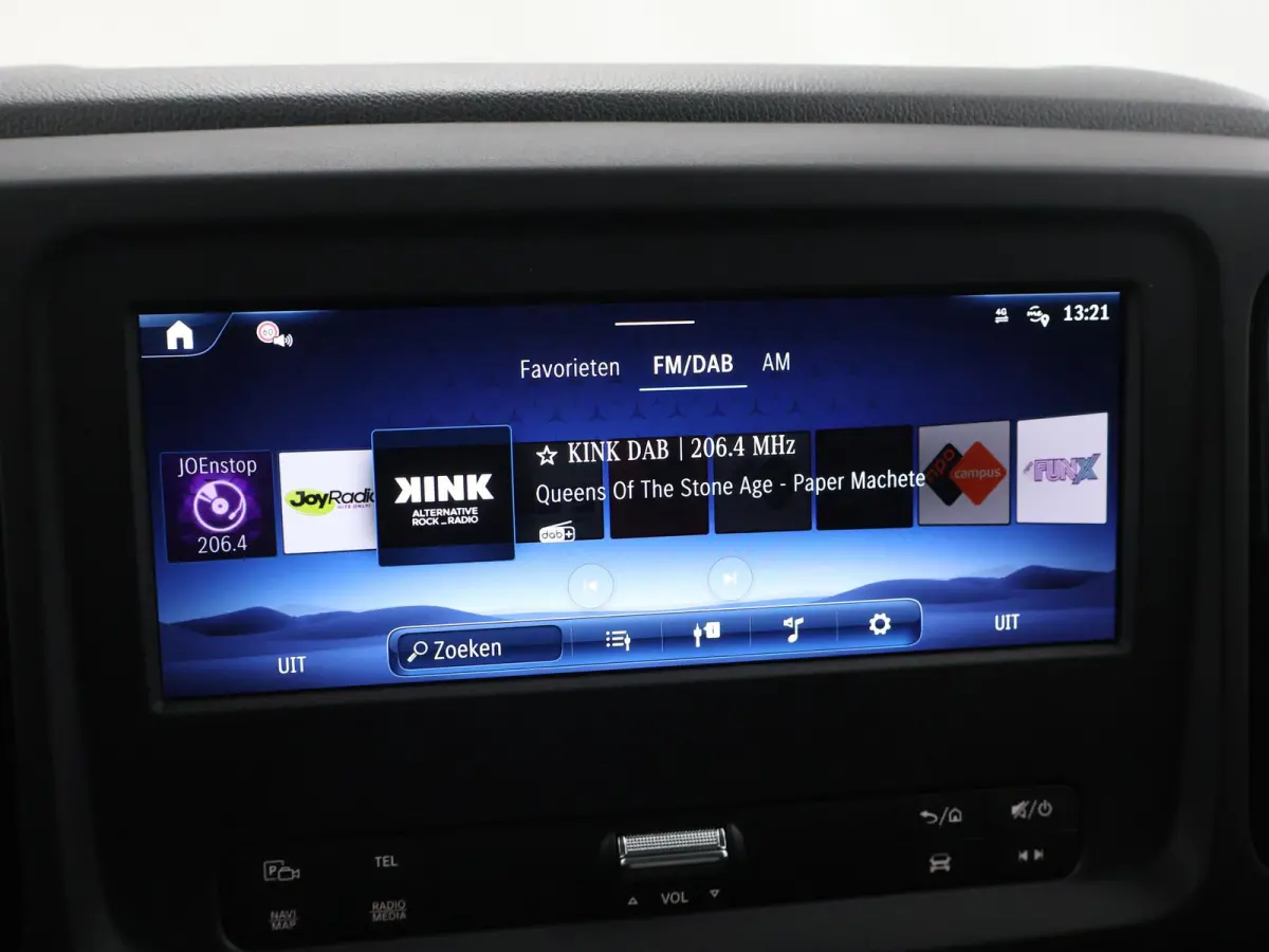 116 CDI Aut. | Lang L2 | Select | MODEL 2025 | Dodehoekassistent | LED koplampen | Cruise Control | Parkeercamera | Navigatie | DAB Radio | Verwarmd Stuurwiel | Lane-Assist | 3-zits | Achter