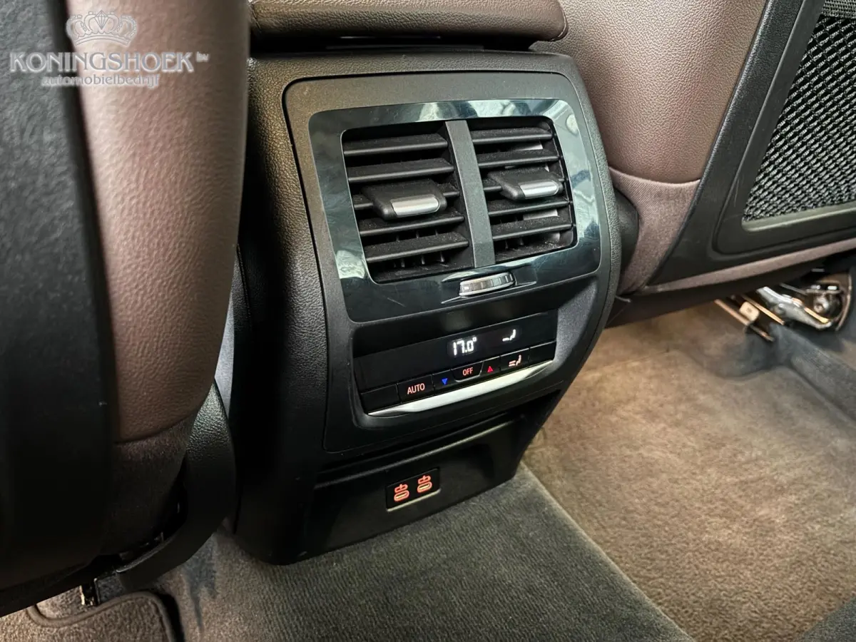 XDrive30e Luxury Line Executive