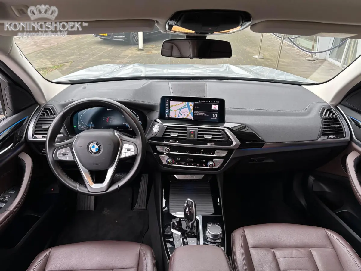 XDrive30e Luxury Line Executive