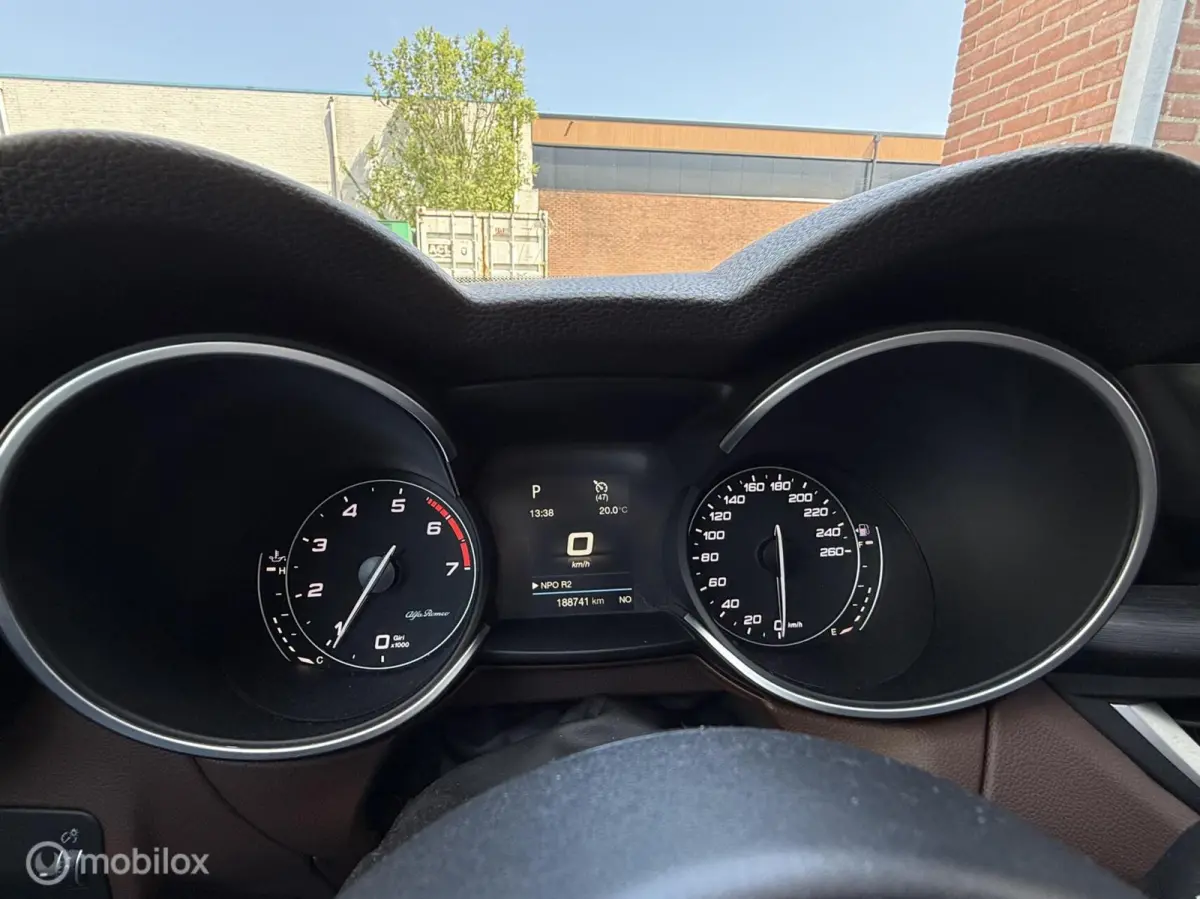 2.0 T AWD Super TREKHAAK|PANORAMADAK