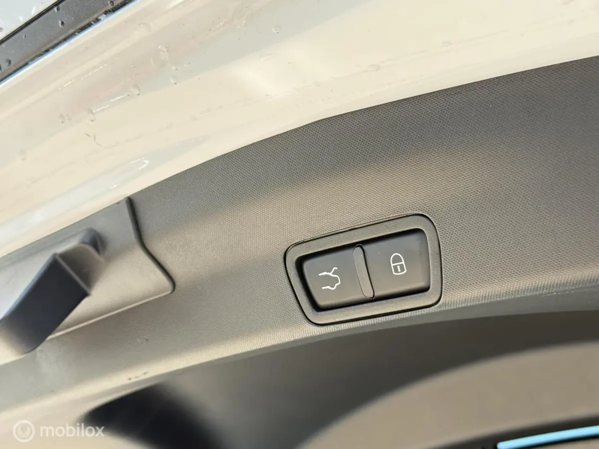 2.0 T AWD Super TREKHAAK|PANORAMADAK