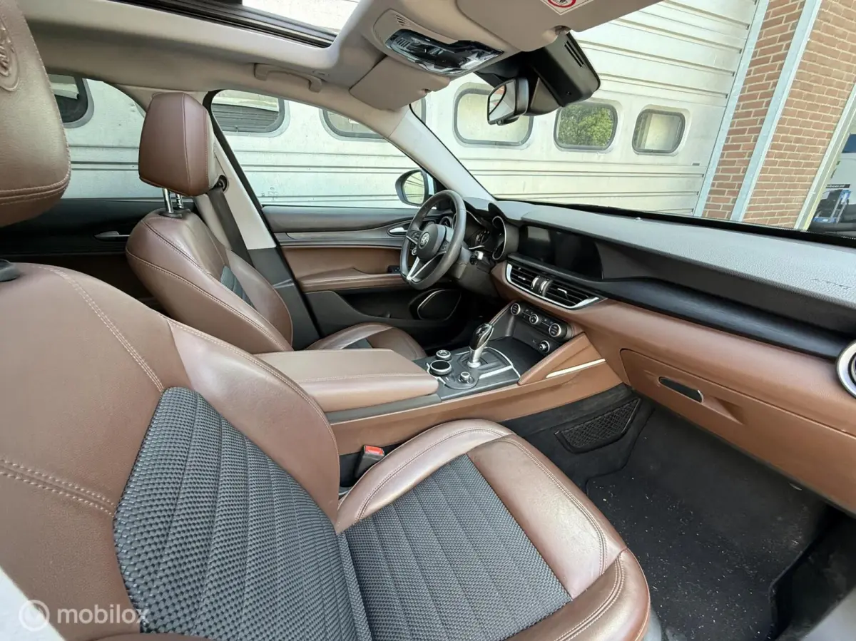 2.0 T AWD Super TREKHAAK|PANORAMADAK
