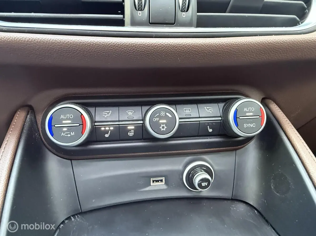 2.0 T AWD Super TREKHAAK|PANORAMADAK