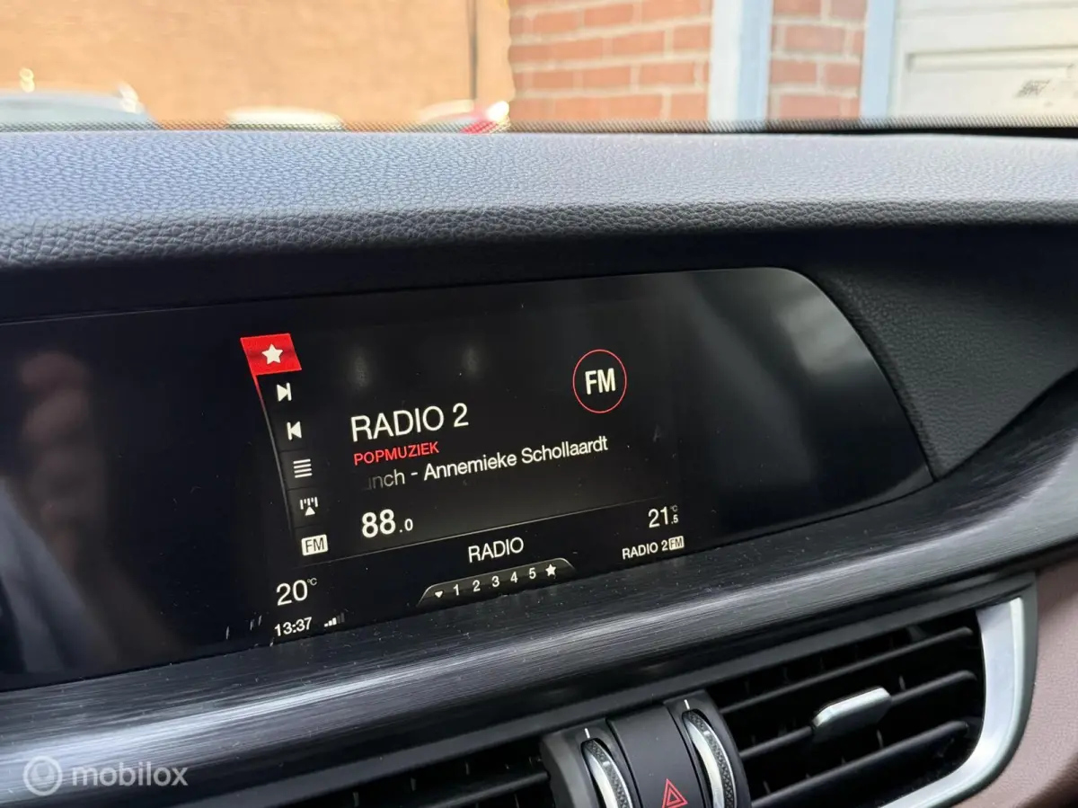 2.0 T AWD Super TREKHAAK|PANORAMADAK