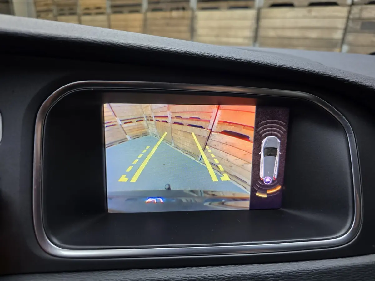 1.5 T3 Kinetic R Design Pano LED Camera Trekhaak Clima Cruise LM