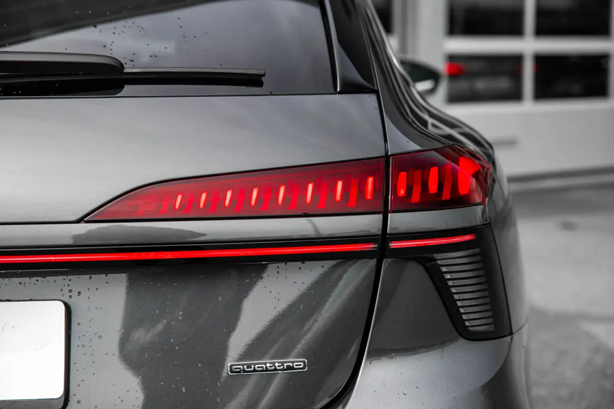 2.0 TFSI e-hybrid quattro 220 kW | Vierwielbesturing | 360 Camera | Trekhaak | 19" |