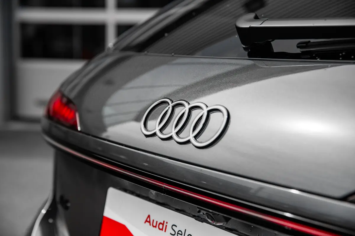 2.0 TFSI e-hybrid quattro 220 kW | Vierwielbesturing | 360 Camera | Trekhaak | 19" |
