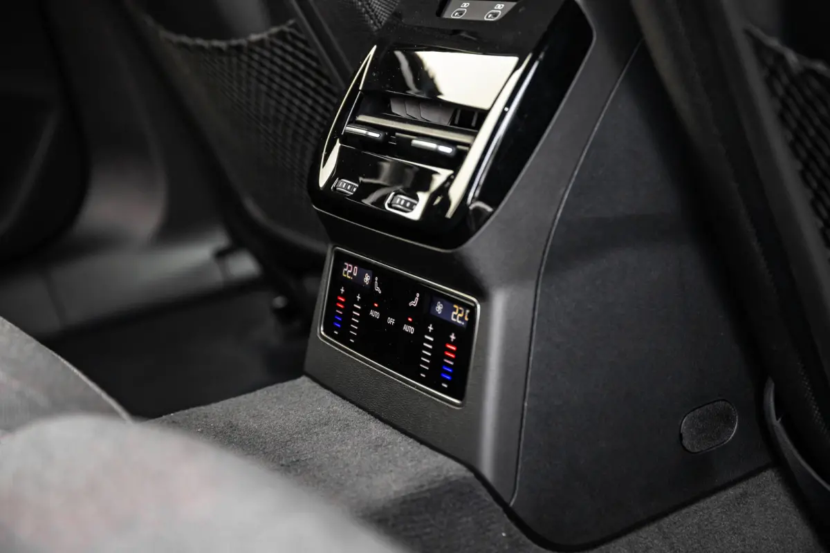 2.0 TFSI e-hybrid quattro 220 kW | Vierwielbesturing | 360 Camera | Trekhaak | 19" |