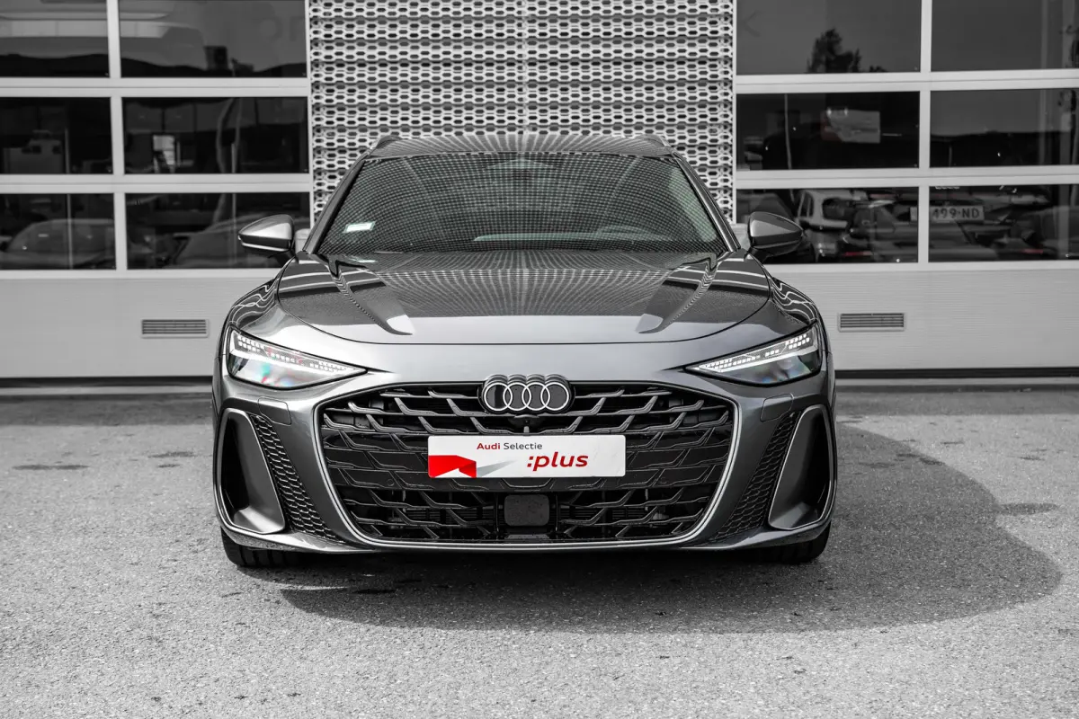 2.0 TFSI e-hybrid quattro 220 kW | Vierwielbesturing | 360 Camera | Trekhaak | 19" |