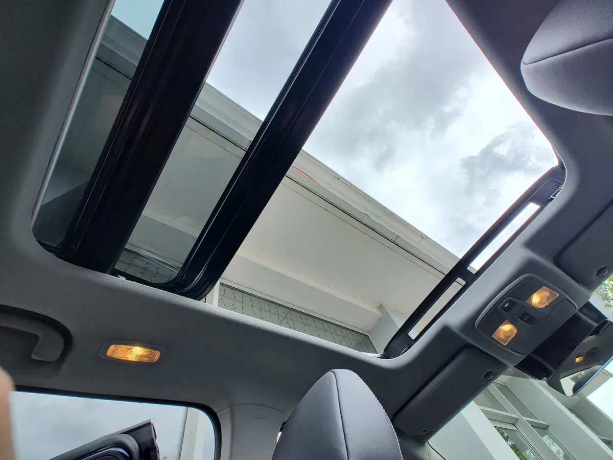 1.5 HYBRID STYLE AUTOMAAT Open dak | 360 Camera | Dodehoeksensoren