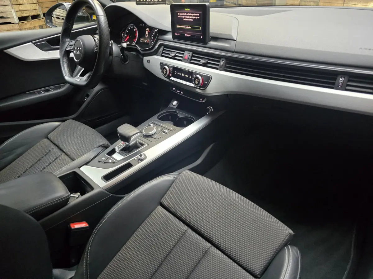 35 TFSI Sport S-line edition 3x S Line Navi Keyless Clima 19"LM